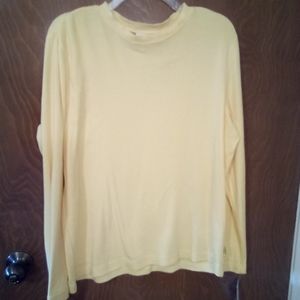 Woman's top sz m yellow